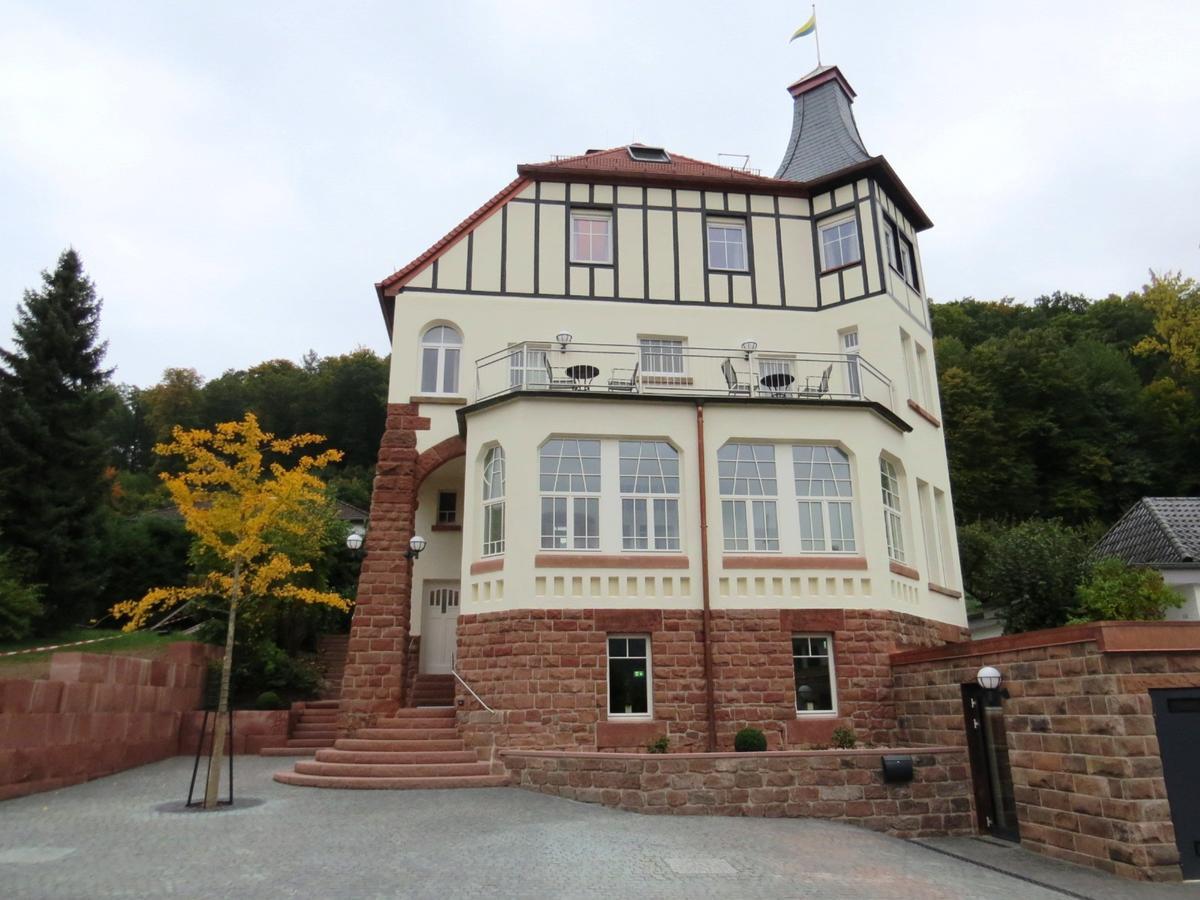 Villa Waldfrieden - Design Trifft Budget Annweiler am Trifels Dış mekan fotoğraf
