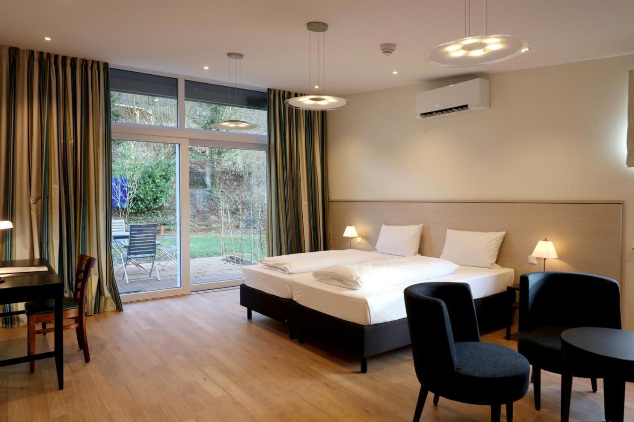 Villa Waldfrieden - Design Trifft Budget Annweiler am Trifels Dış mekan fotoğraf